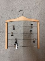 Kleiderbügel aus Holz 