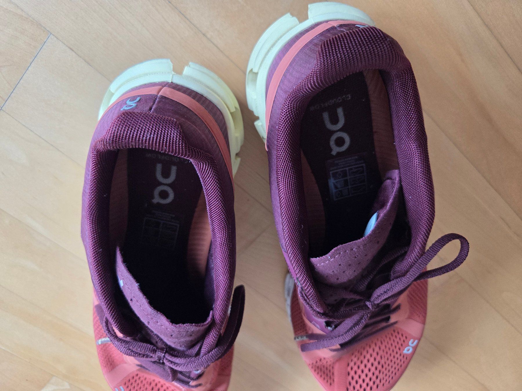 On Scarpe da donna: On Schuhe Grösse 41 – Usato da Landquart venduto da MariaMagna 2