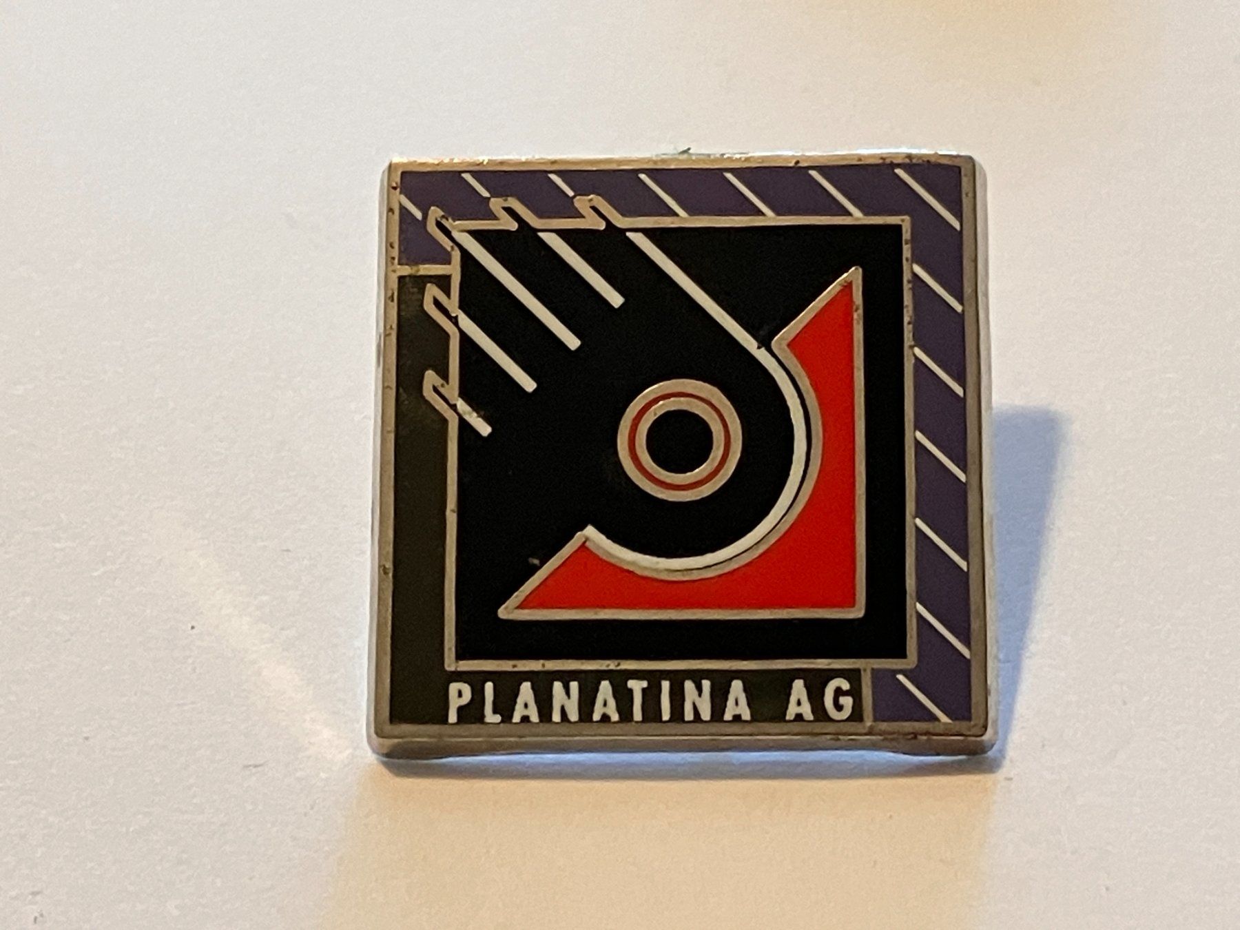 Placchette & Badge: 1 Pin Planatina QG – Usato da Basel venduto da djwwpp