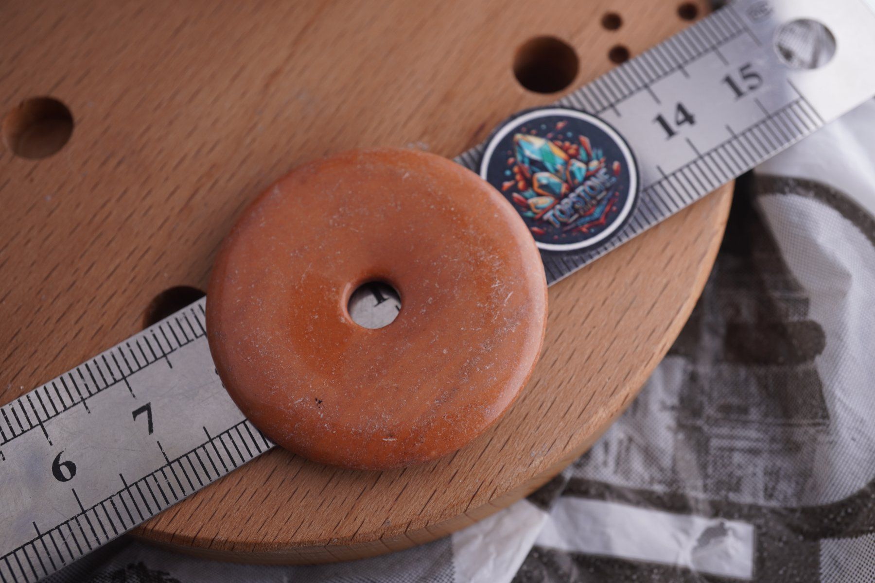 Minerali & Pietre curative: Crown  Jaspis   Donut   pi Scheibe      Ab 1.- – Nuovo e nell'imballaggio originale da Eschenbach SG venduto da topstone 4