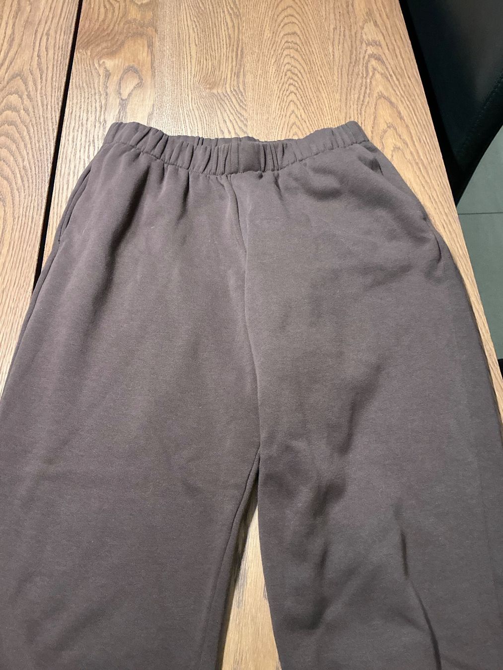 Pantaloni: Braune Jogginghose, Grösse S – Usato da Würenlos venduto da Tina48 1