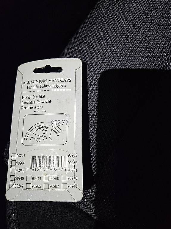 Tutti pezzi di ricambio auto: Reifenventilkappen – Usato da Lengnau BE venduto da orh_nqg6