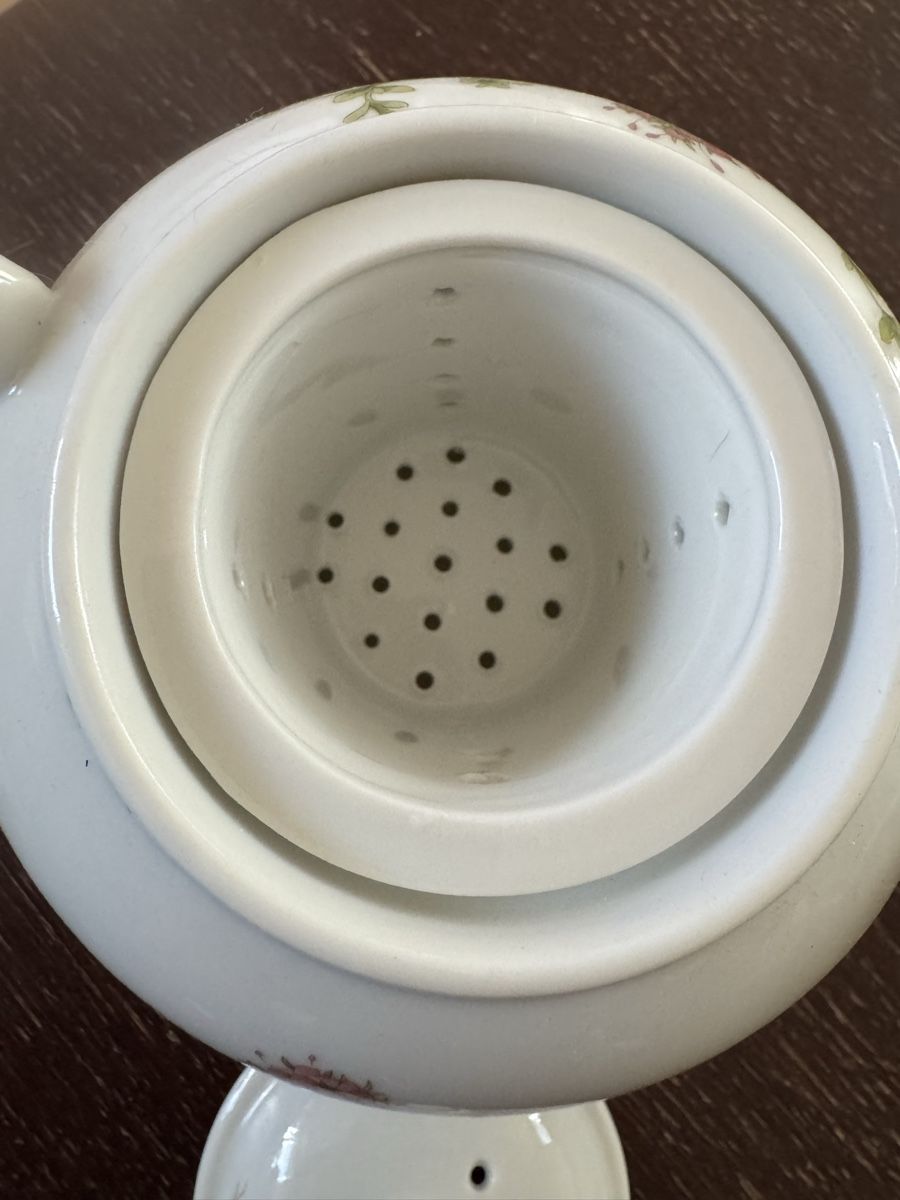 Caraffe: Porzellan Teekaraffe, Blumenmuster – Usato da Dietikon venduto da c.froehlich 1