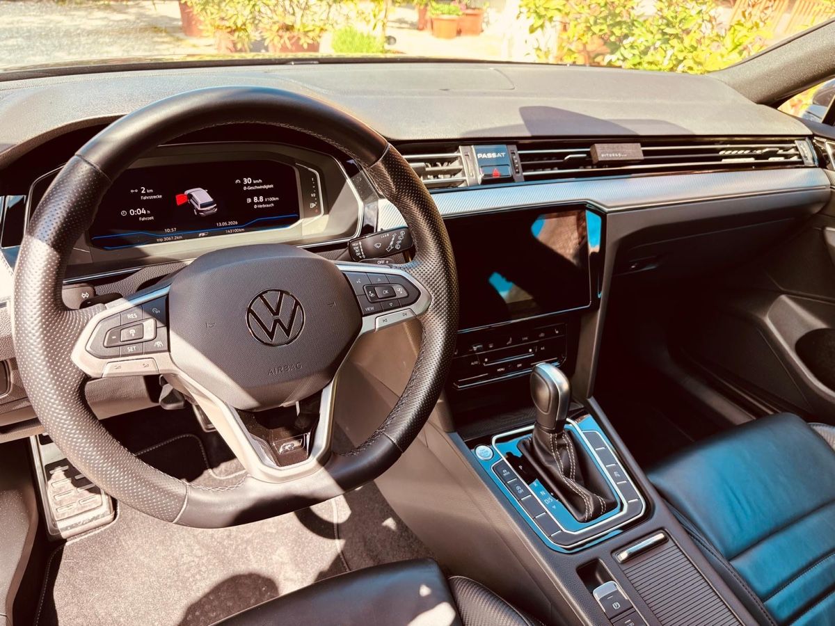 VW Automobili: VW Passat R-Line – Usato da Schmitten FR venduto da noa_xpk2 6