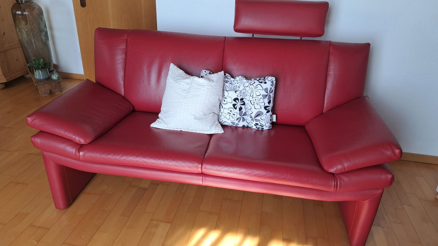 Sofas: 2er Echtledersofa rot – Gebraucht aus Thayngen von lisafuchs95 1