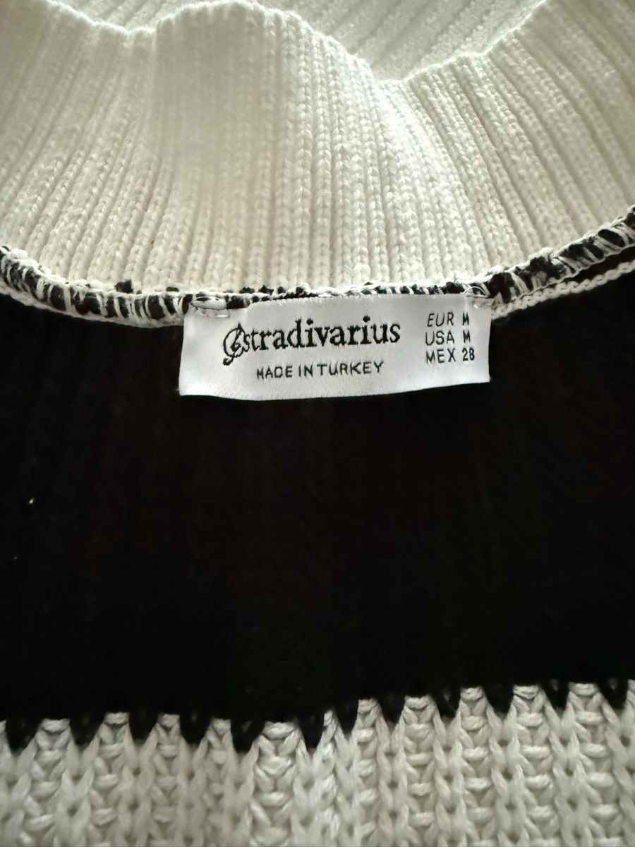 Stradivarius Top: Schwarzer Weste Pullover Streifen Grösse M von Stradivarius – Usato da Winterthur venduto da ebos1 1
