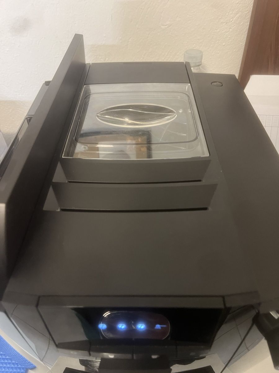Jura Macchine per caffè & Macchine per espresso: Jura E4 Kaffeevollautomat – Usato da Urtenen-Schönbühl venduto da mit_q9fb 5
