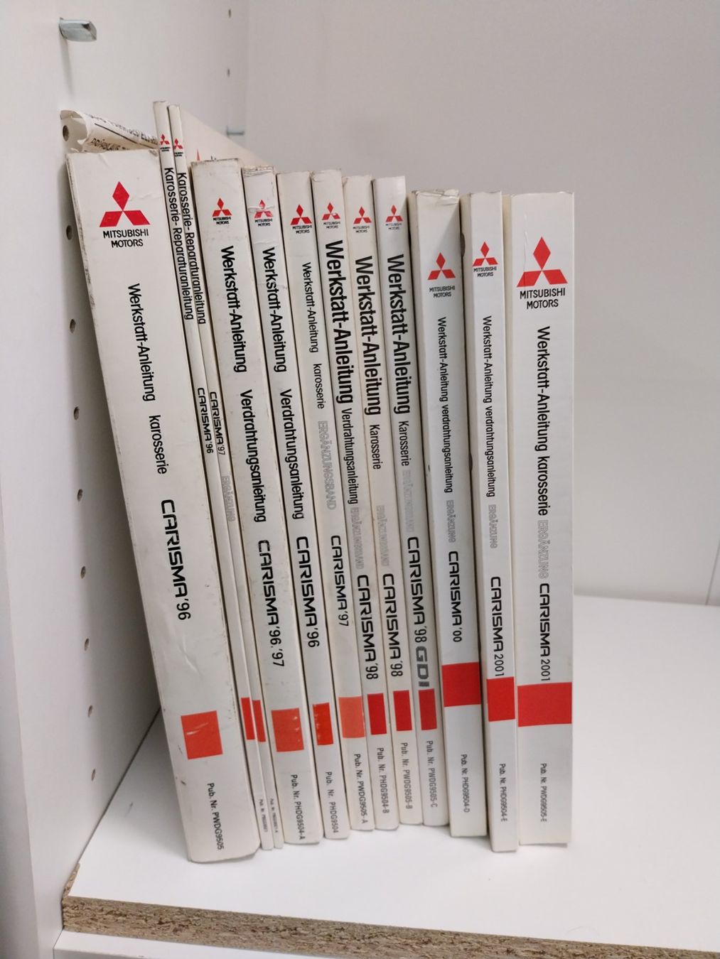Mitsubishi Documenti: Mitsubishi Carisma Werkstatthandbücher – Usato da Weingarten-Kalth venduto da Bettelbruenneli
