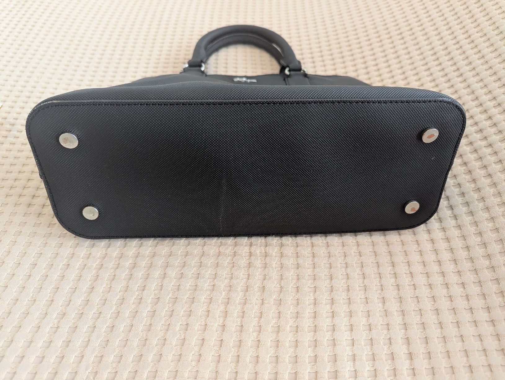 Borse da donna: Lacoste Handbag - Black – Usato da Dietikon venduto da ste_x7tj 2
