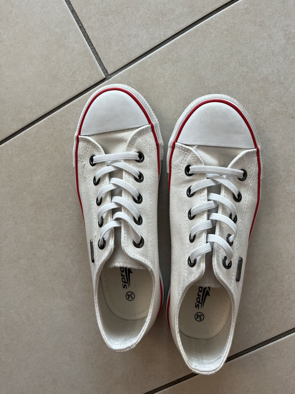 Scarpe per ragazze: Sneaker weiss (neu) Gr. 34 – Usato da Küssnacht am Rigi venduto da icbicb 2