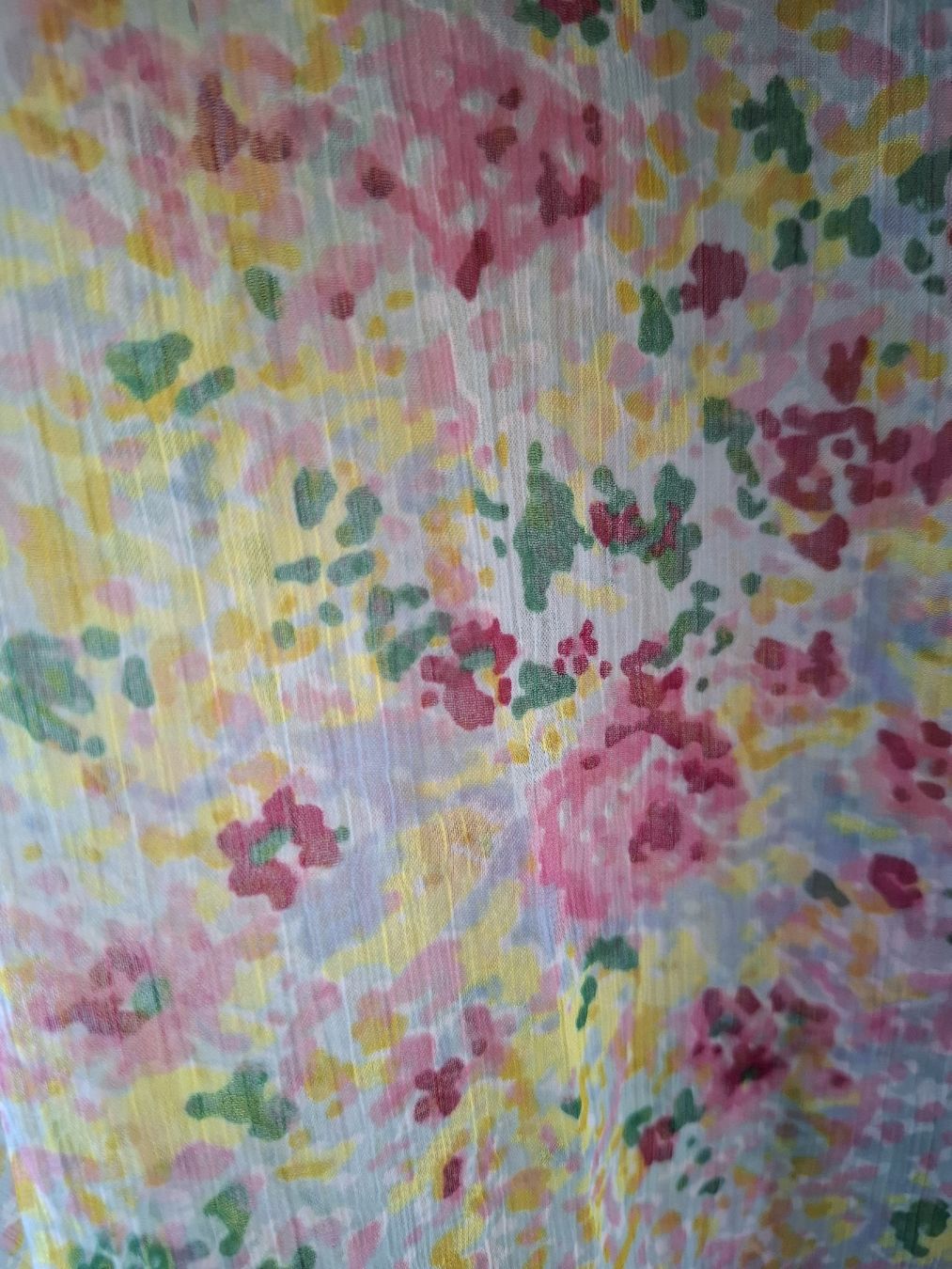 Blusen: herzige Bluse Voilestoff mit Blumen 40 – Gebraucht aus Ennetbaden von Rosen1 2