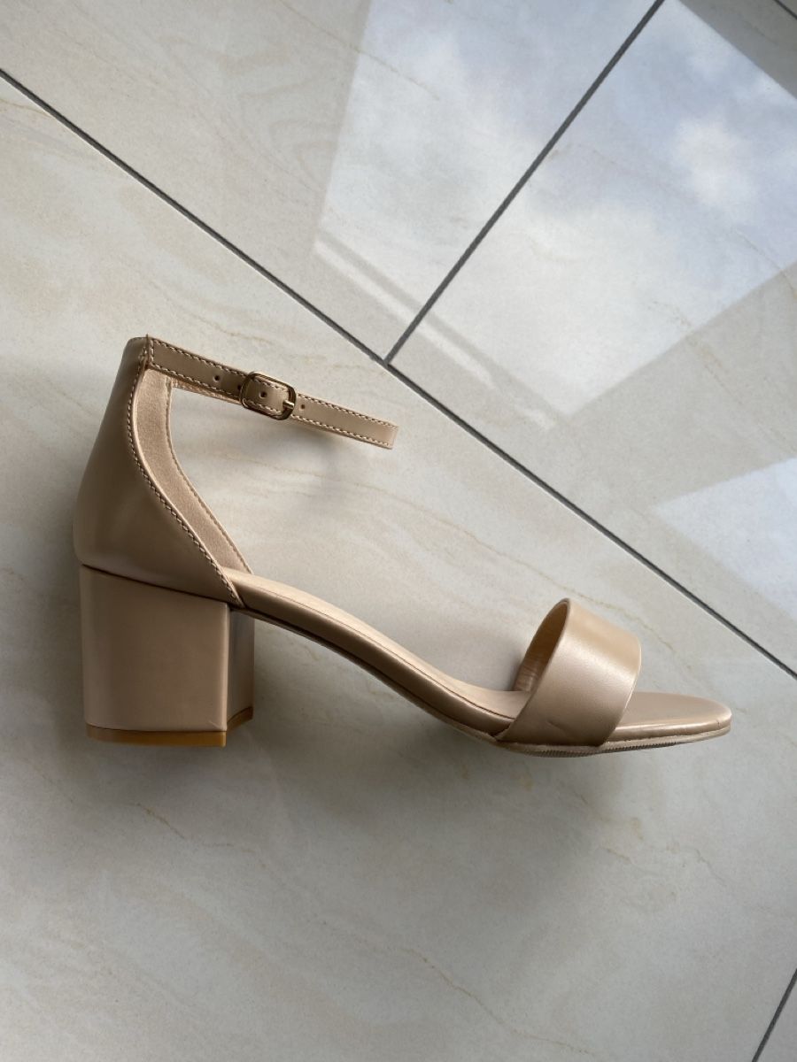 Scarpe da donna: Sandalen, NEU, nude, 39 – Nuovo e nell'imballaggio originale da Eiken venduto da jessycat01 3