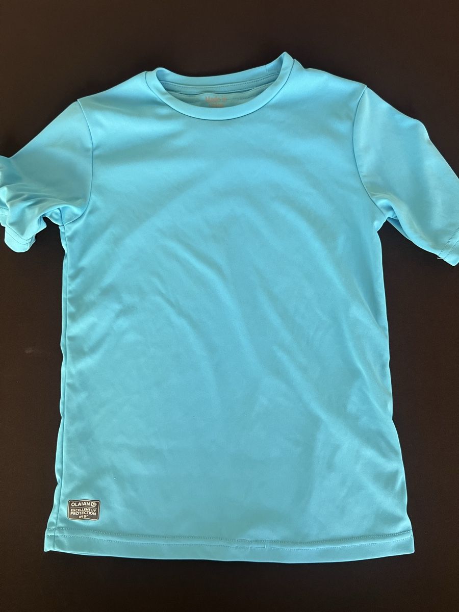 T-shirt: Pull anti UV 50 taille 140 – Usato da Sion venduto da jerermy1911