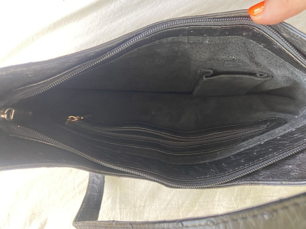 Taschen für Damen: schwarze Lederhandasche – Gebraucht aus Niederrohrdorf von Lou_9hq6 3