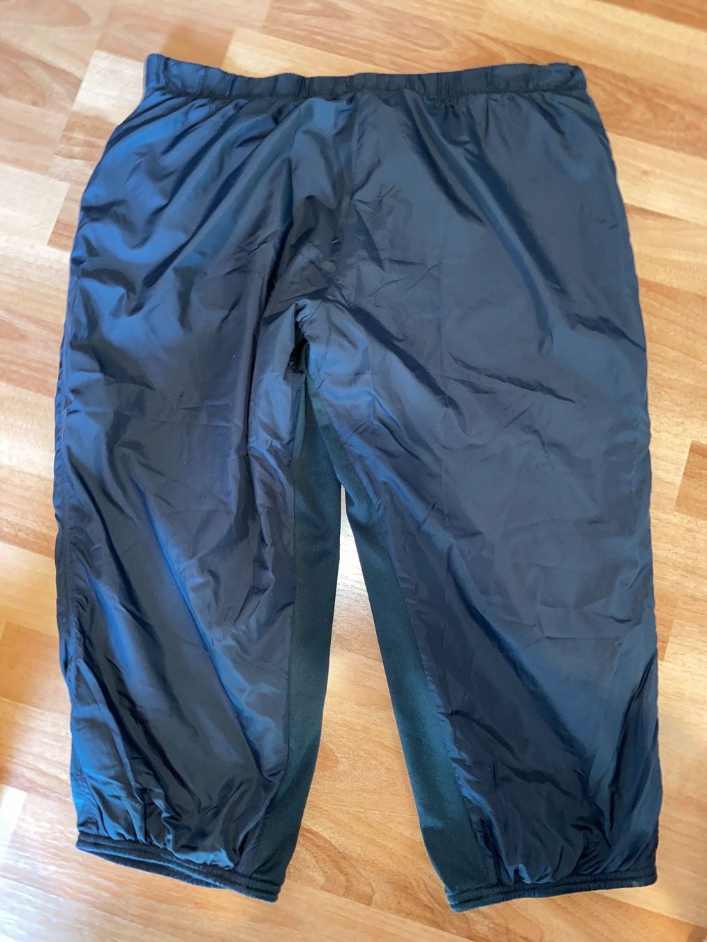 Nike Pantaloni: Nike Kurze Hose Gr. M – Usato da St.Gallen venduto da maierm01 1