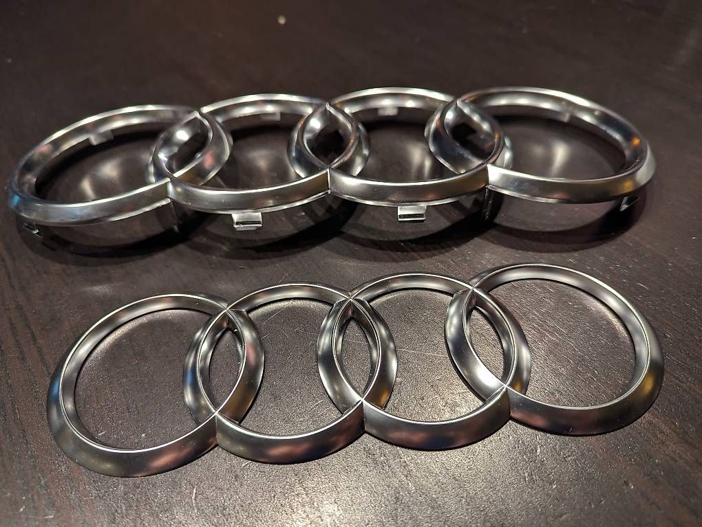 Audi Tutti pezzi di ricambio auto: Emblem für Audi e-tron – Usato da Buchs ZH venduto da Makele-Shop