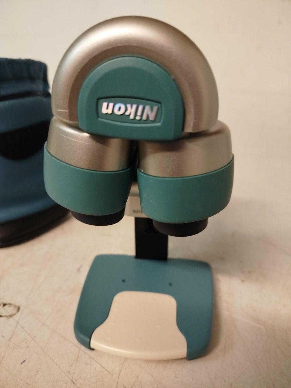 Nikon Microscopes: Nikon mini microscope portable. – D'occasion à La Chaux-de-Fonds par Emmaus2300CDF 3
