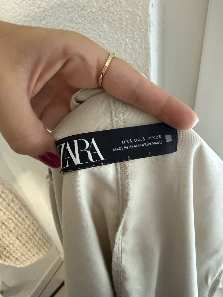Giacche: Zara Blazerjacke mit Bindegürtel – Usato da Rorschach venduto da Tara234 4