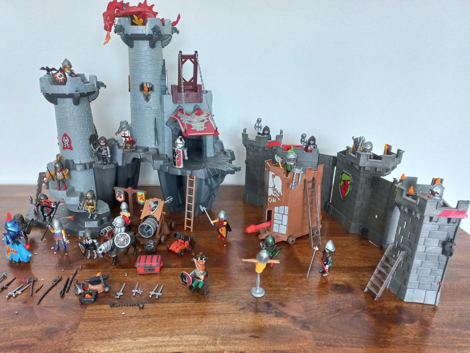 Playmobil Spielzeuge: Playmobil Ritter mit Burgen – Gebraucht aus Lachen SZ von