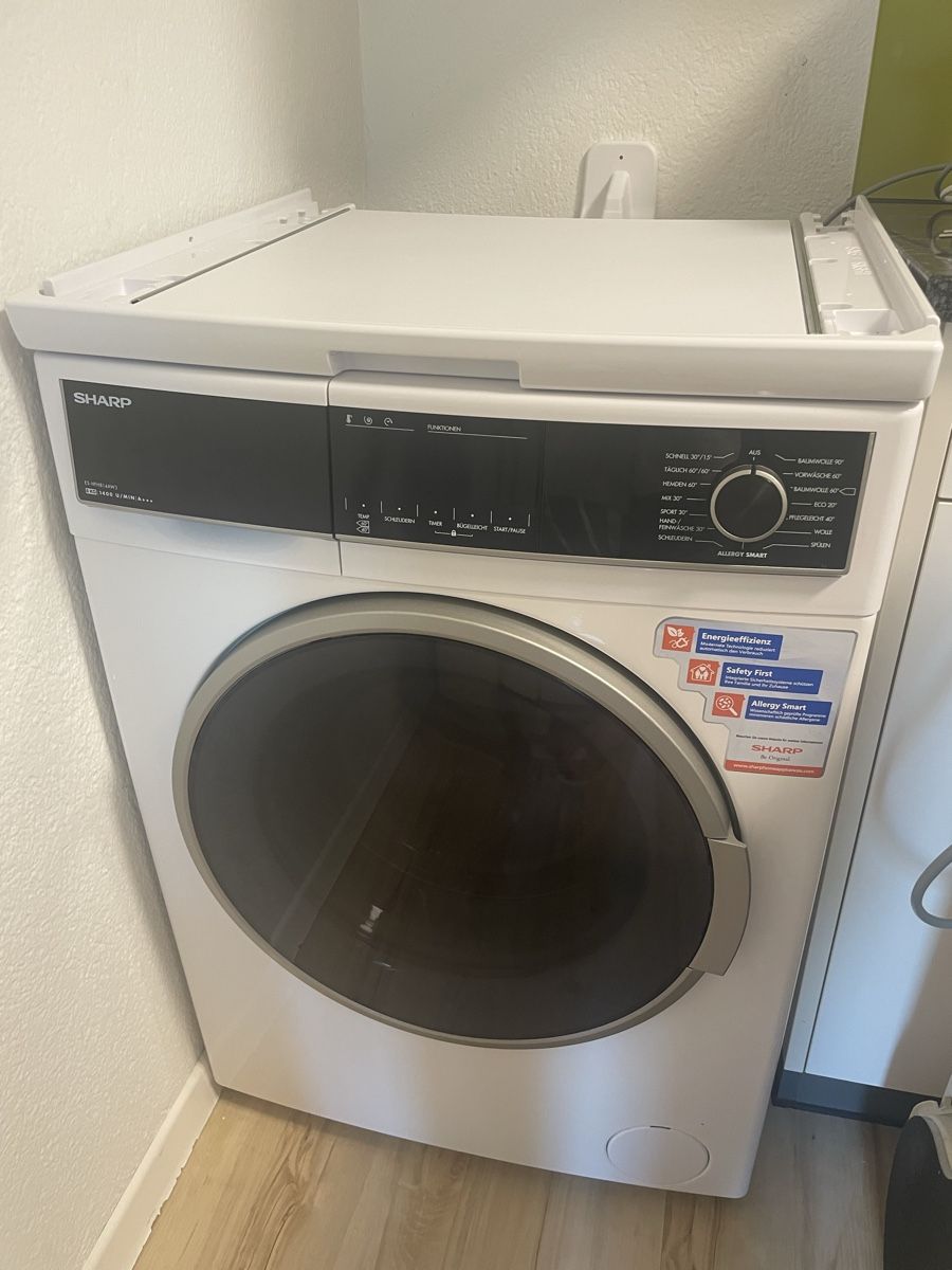 Sharp Lavatrici: Sharp Waschmaschine (leichter Defekt) – Usato da Au ZH venduto da fsh_91_zh 2