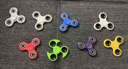 8 Fidget Spinner Set verschiedene Farben akzeptabel