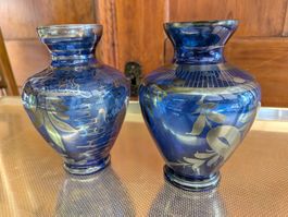 2 blaue Vasen Glasvasen mit Silberdekor