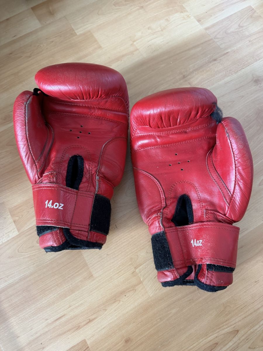 Handschuhe & Handstulpen: Green HILL Boxhandschuhe OZ 14 – Gebraucht aus Zürich von tekinag 1