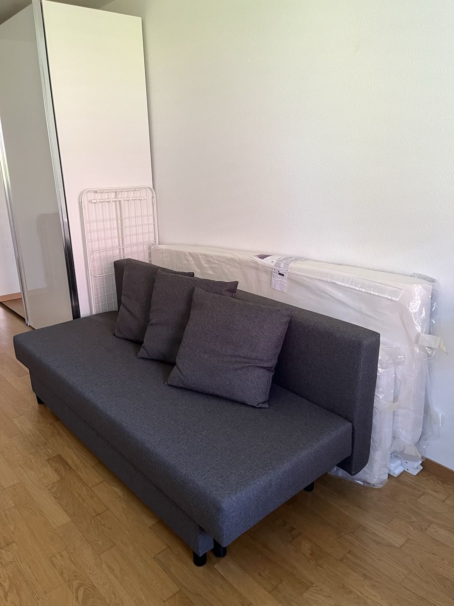 Ikea Sofas: Sofa bed grey with 3 cushions + Matratze, good condition – Neu (gemäss Beschreibung) aus Zug von pie_ddw6 2