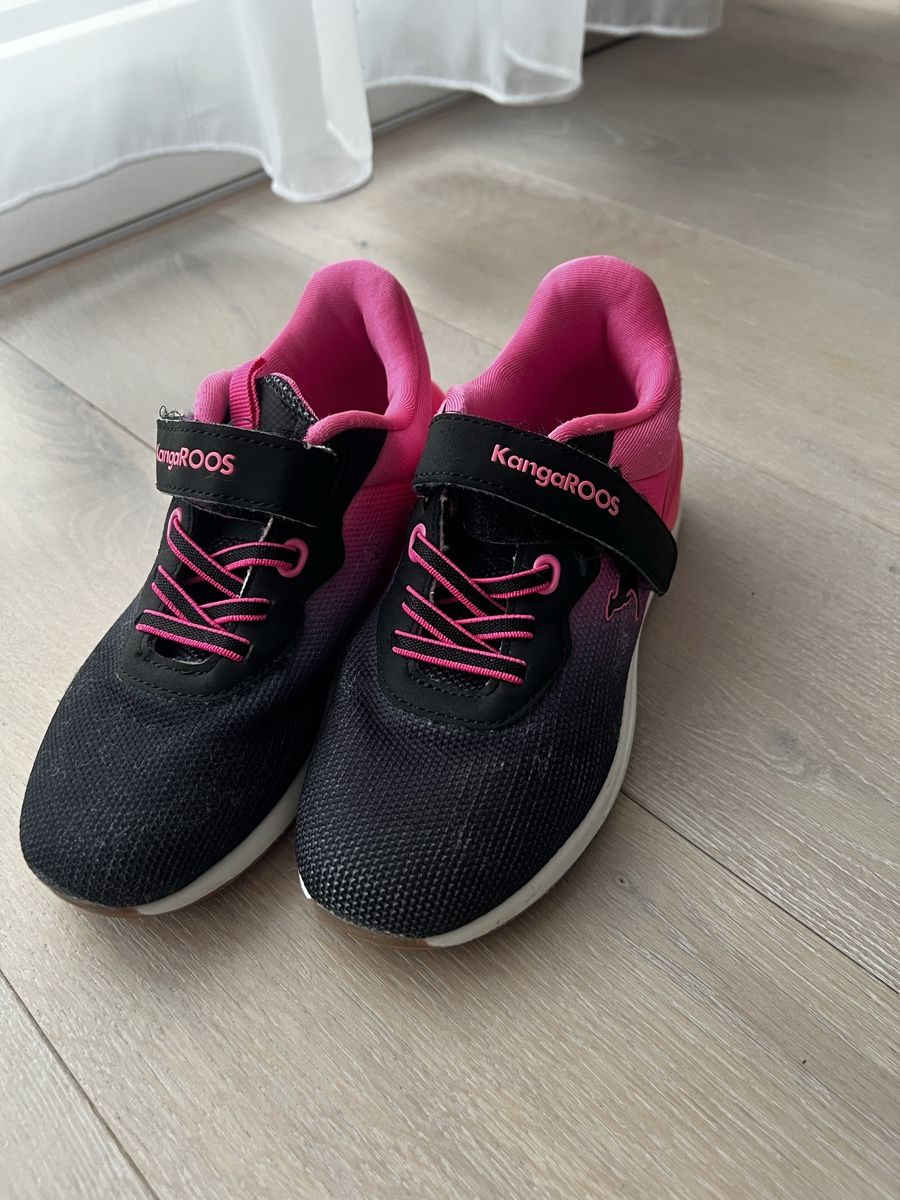 Scarpe per ragazzi: KangaROOS Mädchen Hallenschuhe - Gr. EU 31 – Nuovo (secondo la descrizione) da Frick venduto da bla_zt9f