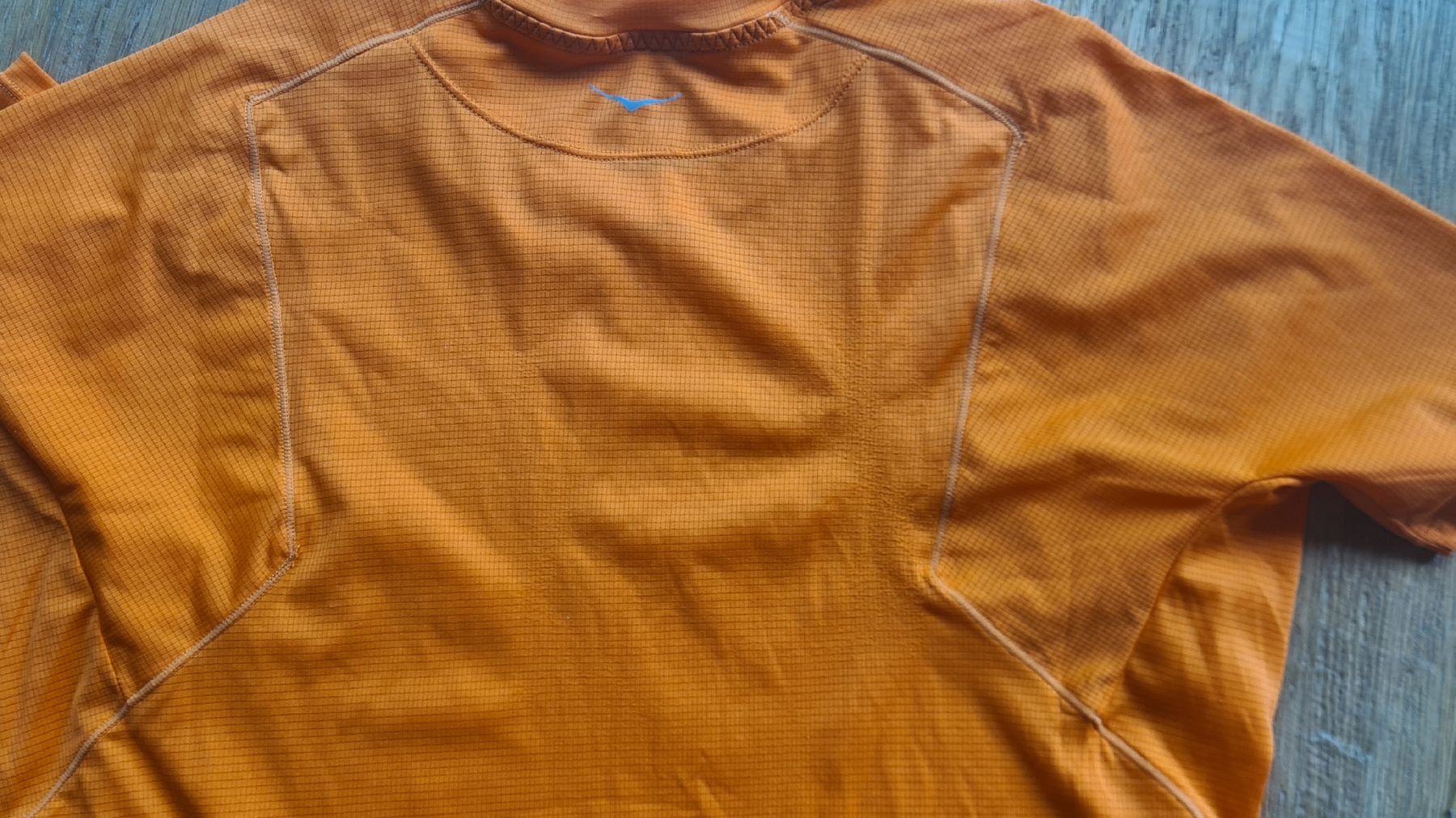 T-shirt: Tee-shirt light Hoka, taille S – Usato da Corbeyrier venduto da hel_t5mq 3