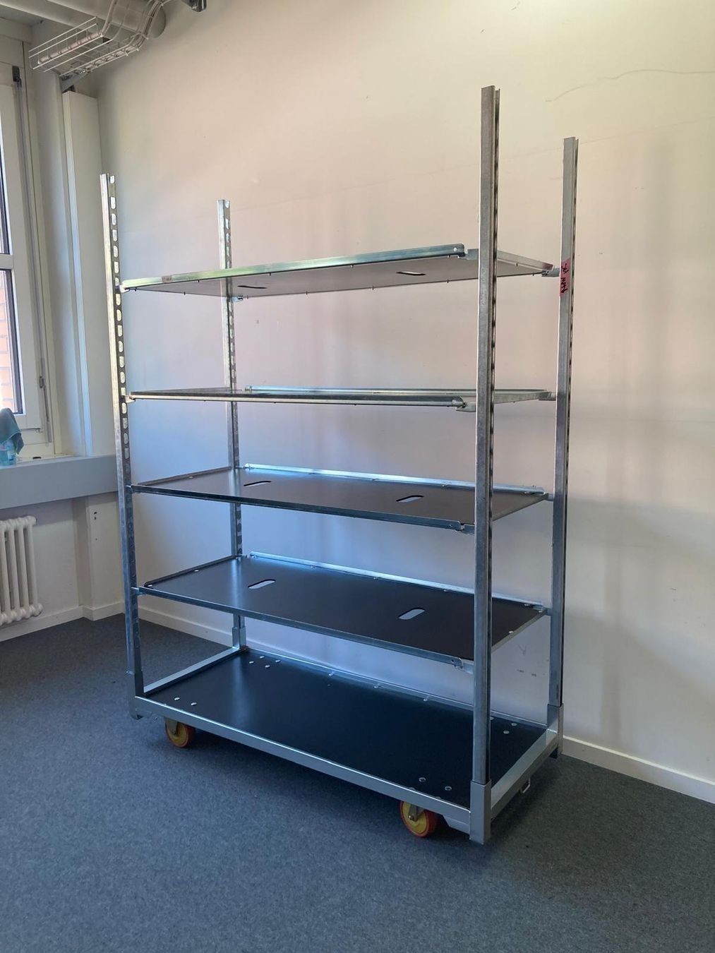 Scaffali: Regalwagen, Rollregal, Regal auf Rollen – Usato da Zürich venduto da Lia107 2