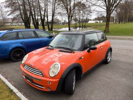 Mini One 2005. limousine.