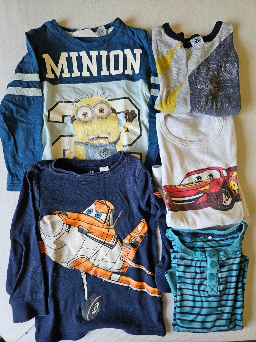 Lotti & Set di vestiti: Shirts Langarm Set 8 Stück ca. Gr. 98/104 – Usato da Unterengstringen venduto da saraman 1