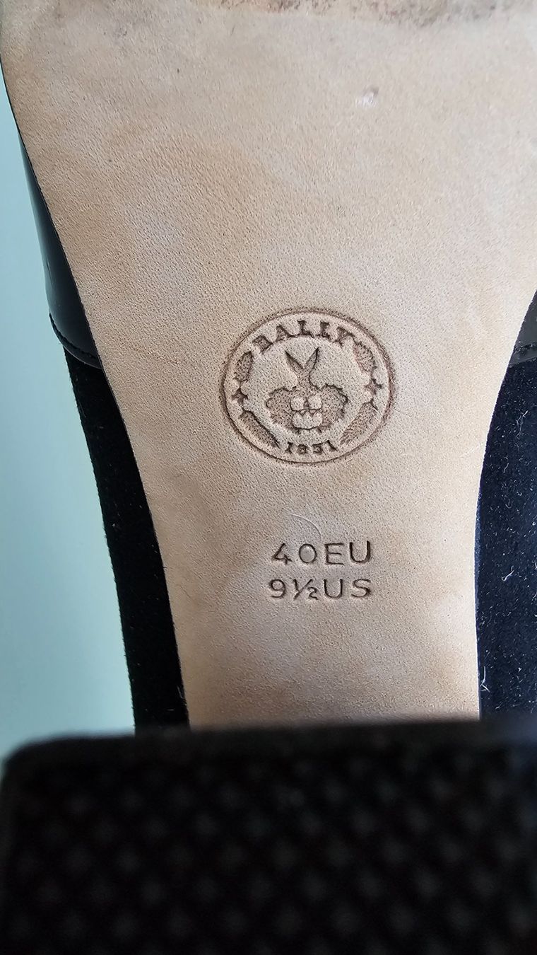 Bally Scarpe da donna: Bally Escarpins ouverts devant noir cuir verni daim T.40 – Usato da Nax venduto da mojy 4