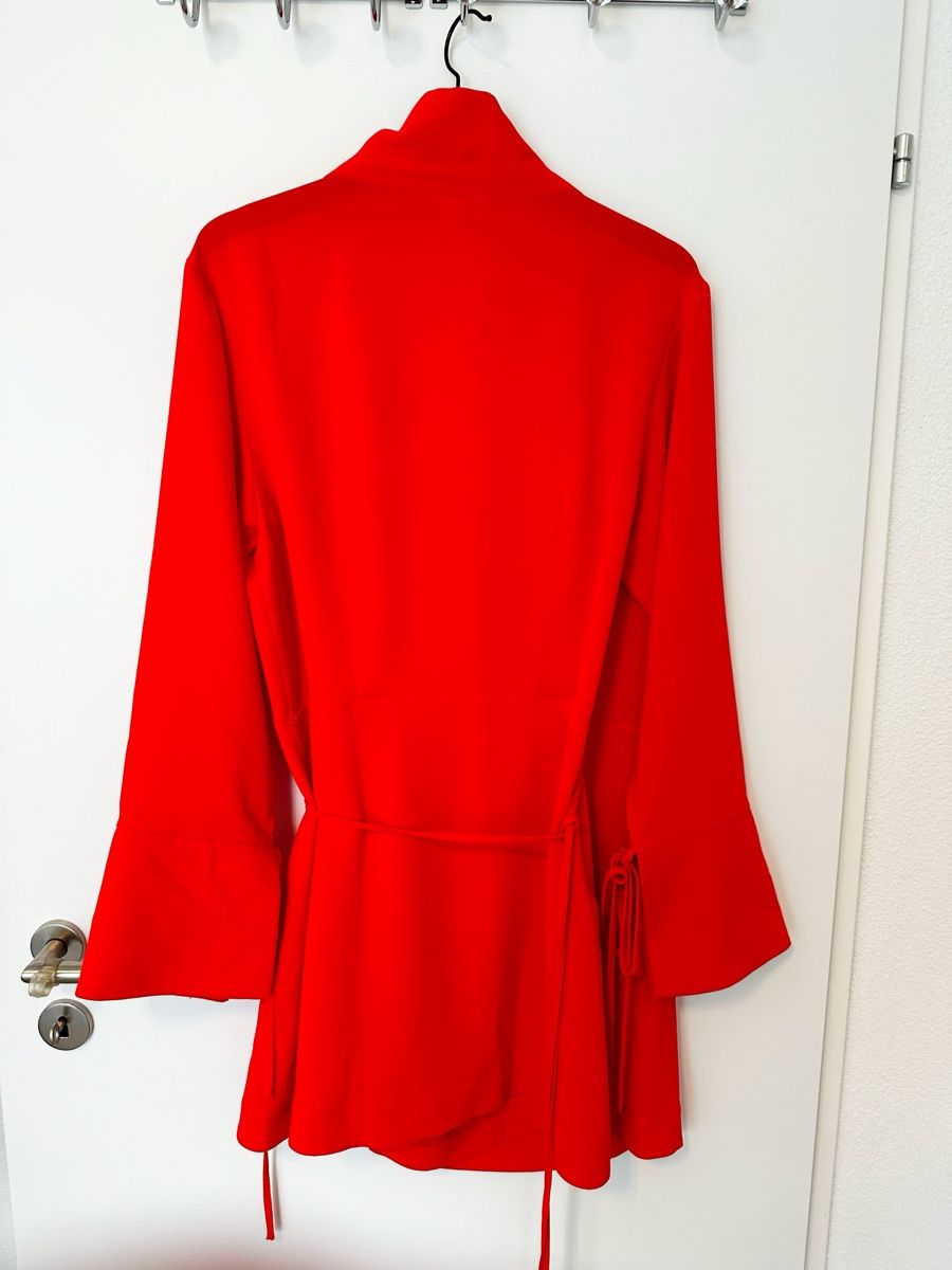 H&M Vestiti: Rotes Wickelkleid Grösse M – Nuovo (secondo la descrizione) da Eglisau venduto da Brewster1 2