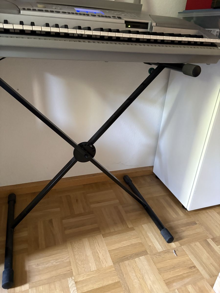 Yamaha Strumenti musicali: Yamaha psr 450 – Usato da Muttenz venduto da MPopp84 1
