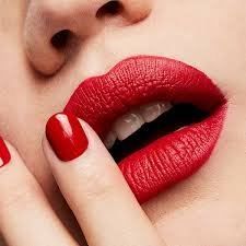 Make-up: MAC Ruby Woo Retro Matte Lippenstift-NEU – Neu und originalverpackt aus Zürich von sambaum 4