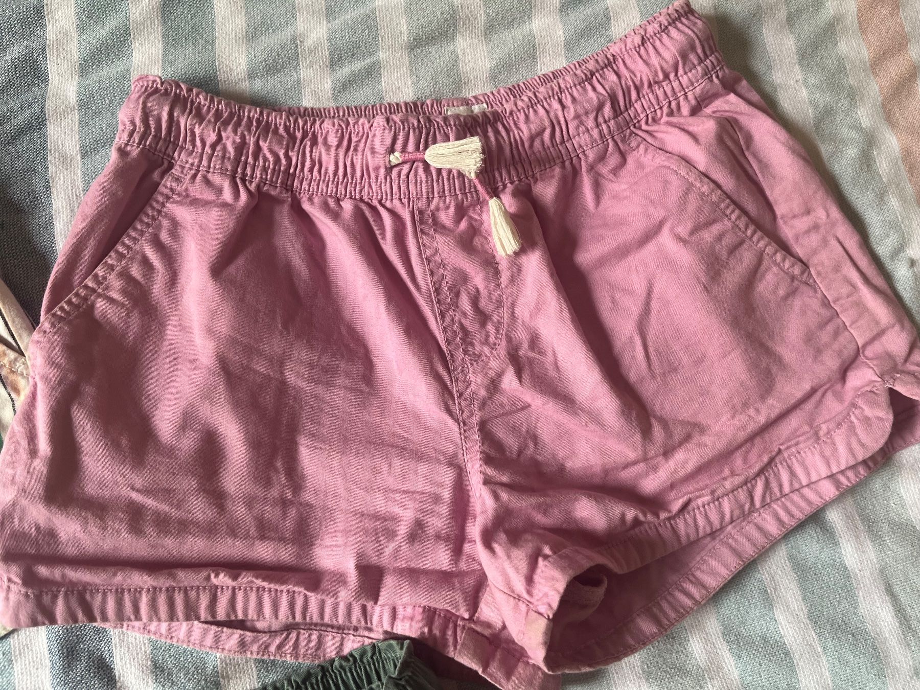 Gap Lotti & Set di vestiti: Set of three GAP shorts - age 8 – Usato da Genève venduto da dmt_y25y 2