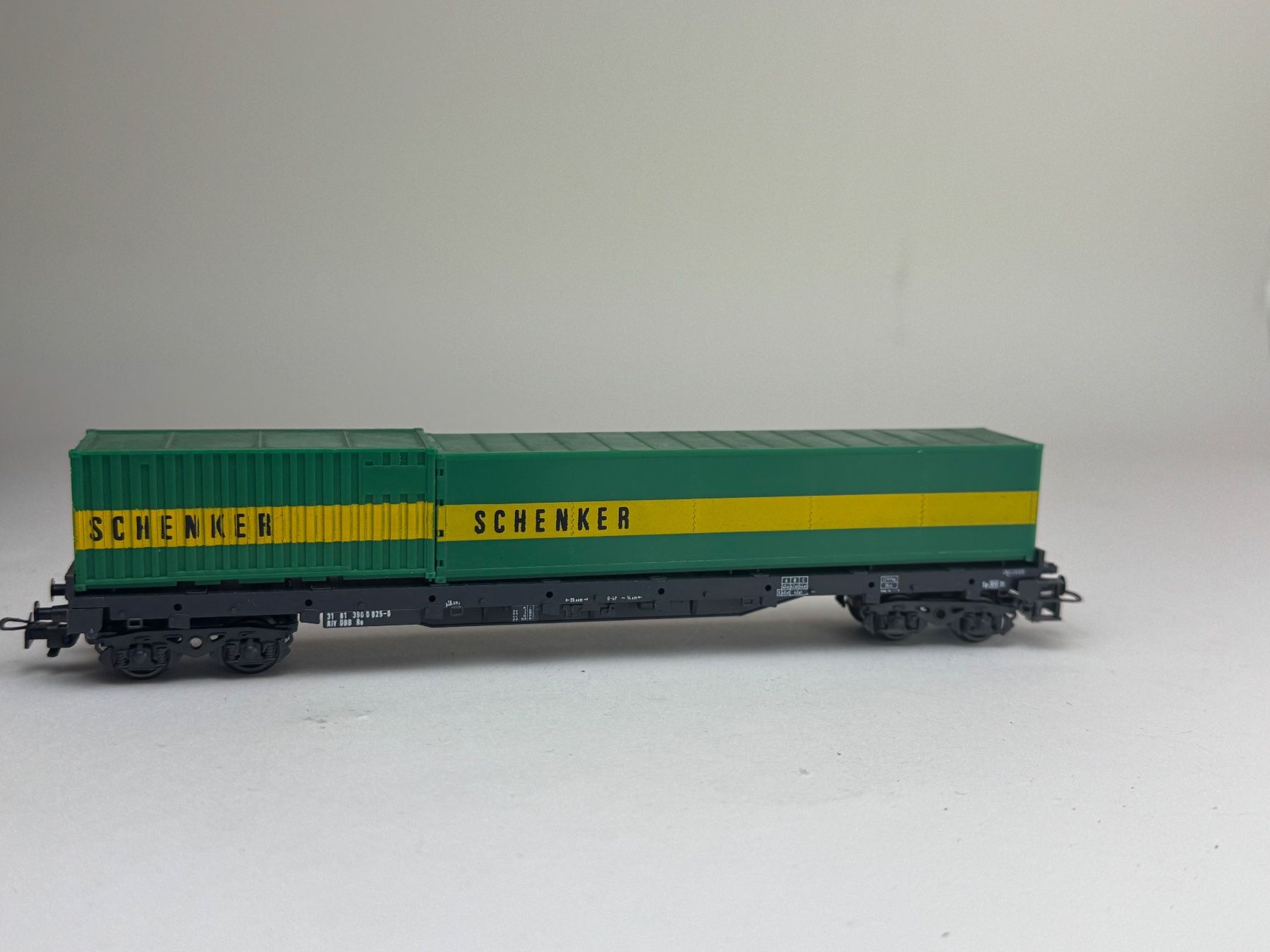 Liliput Modellini di ferrovie: HR-  Liliput Containertragwagen Schenker – Usato da Elm venduto da Wikmtz