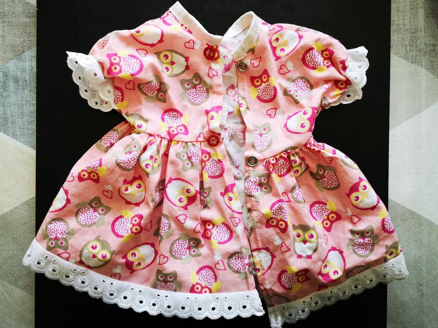 Puppen: Puppenkleid mit lustigem Eulenmotiv – Gebraucht aus Liestal von Gitterli01 1