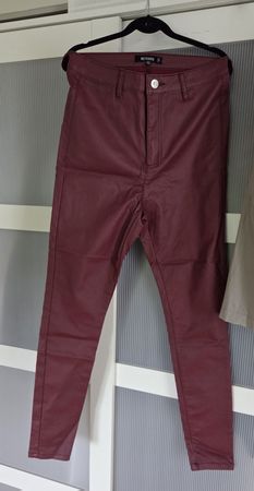 Missguided Kunstleder Hosen in Bordeauxrot Gr. 40, neu 