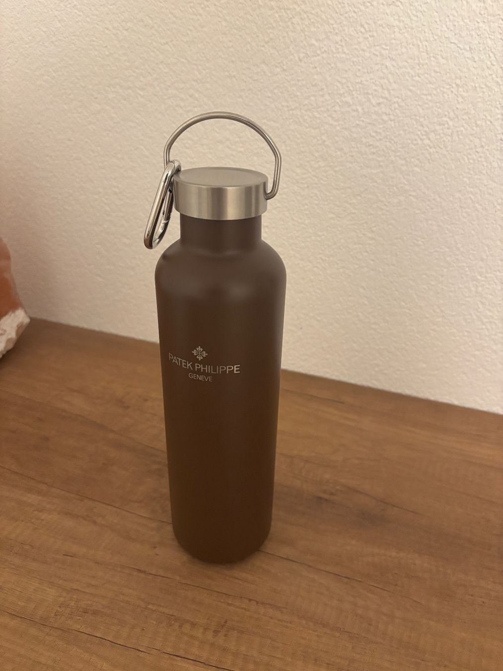 Borracce & Thermos: Patek Philippe gourde marron bon tat – Nuovo (secondo la descrizione) da Biel/Bienne venduto da Claire_ch 1