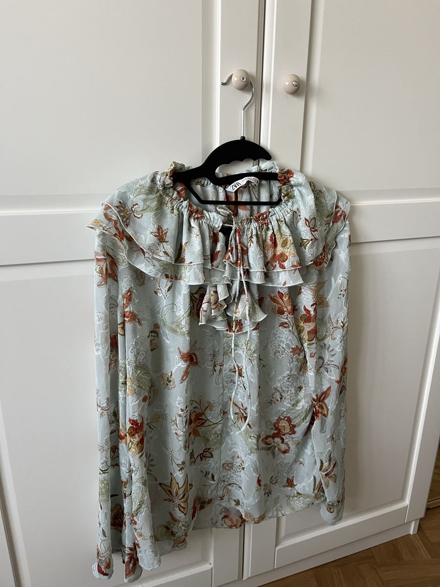 Zara Camicette: Frontverschluss-Herbstbluse – Nuovo (secondo la descrizione) da Allschwil venduto da eyl_bb8q 4
