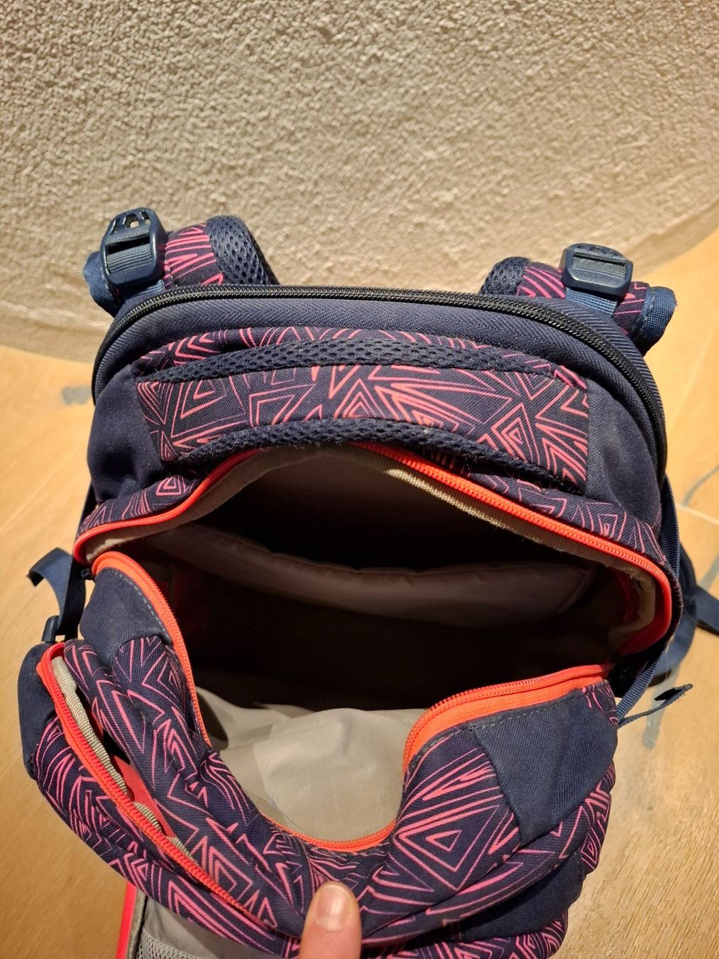 Satch Borse & Zaini: Satch Schulrucksack Pink Bermuda – Usato da Effretikon venduto da Pitm 2