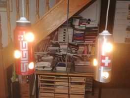Upcycling Deckenlampe mit SIG Bottles