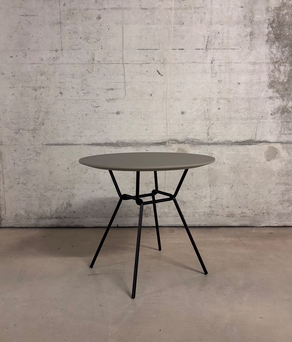 Tavoli: beistelltisch . couchtisch . prostoria – Usato da Basel venduto da Rmo4000 2