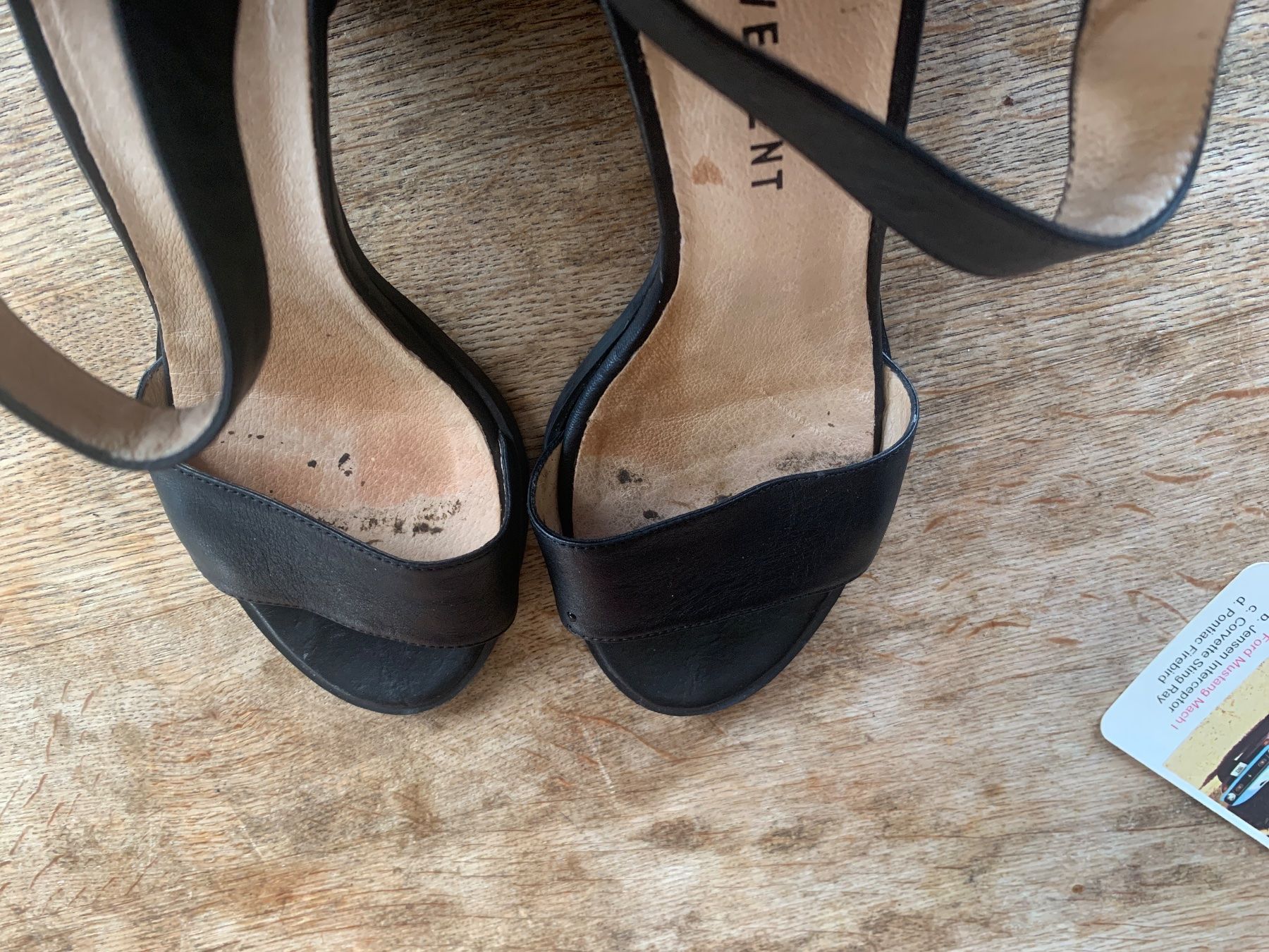 Scarpe da donna: Sandalen Gr.38 – Usato da Rain venduto da 11. 4