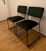 2x Grüne Stühle mit Samtbezug