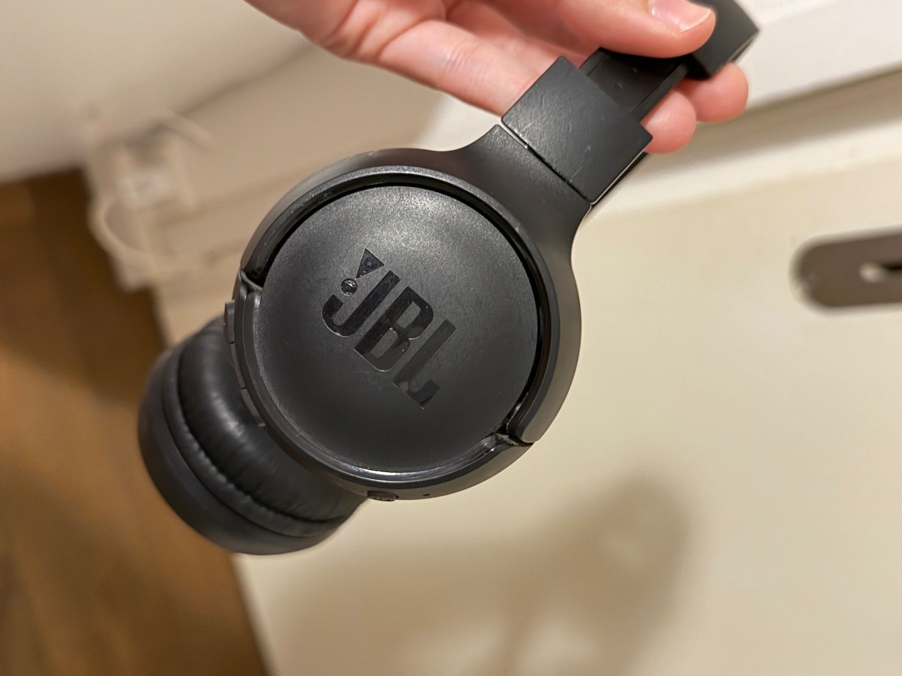 JBL Cuffie: Casque JBL sans fil noir – Usato da Villeneuve VD venduto da jxste_dani