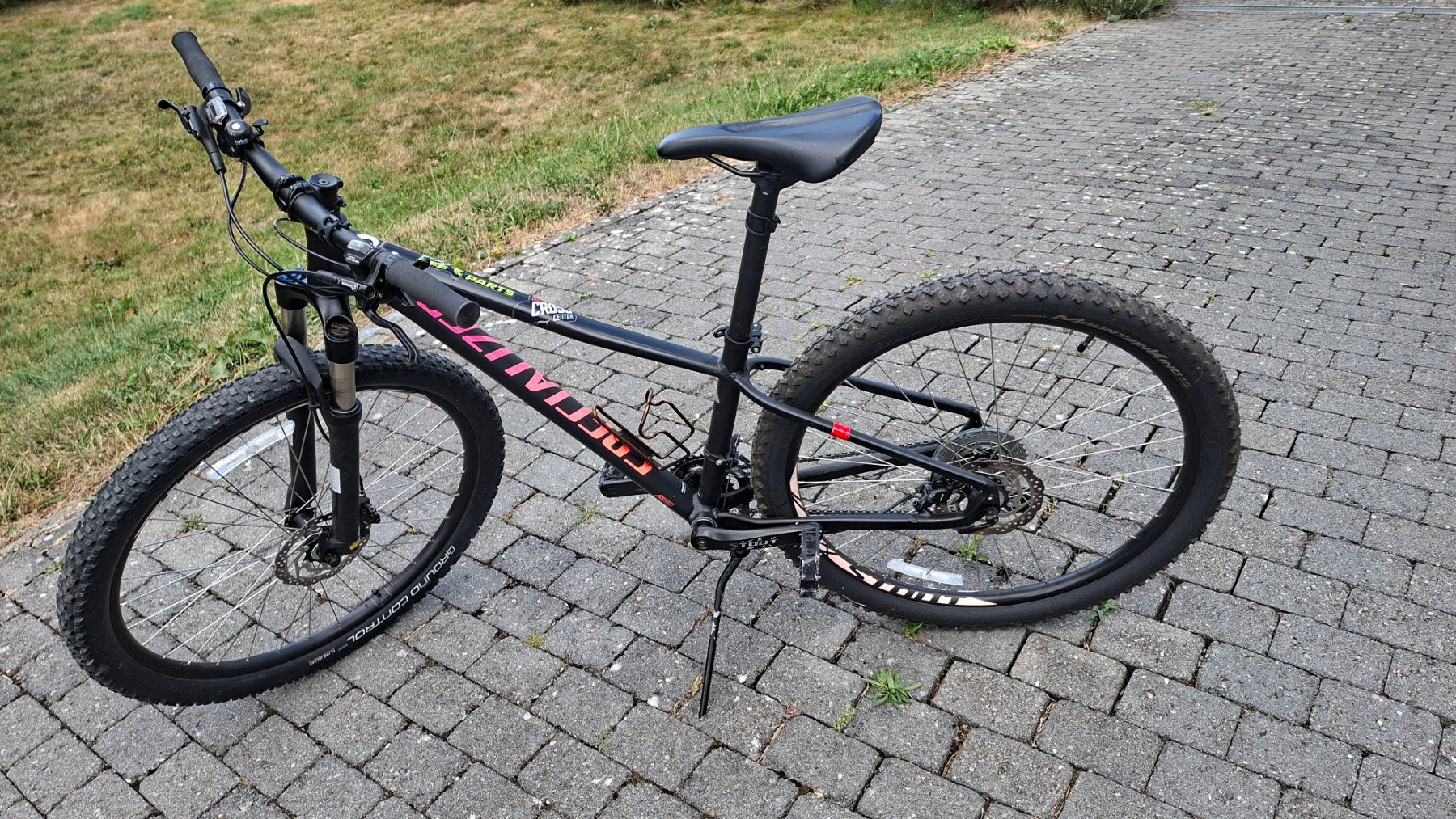 Specialized Biciclette: Vélo Specialized taille S, 27.5, 18 vitesses – Usato da reconvilier venduto da Purple0